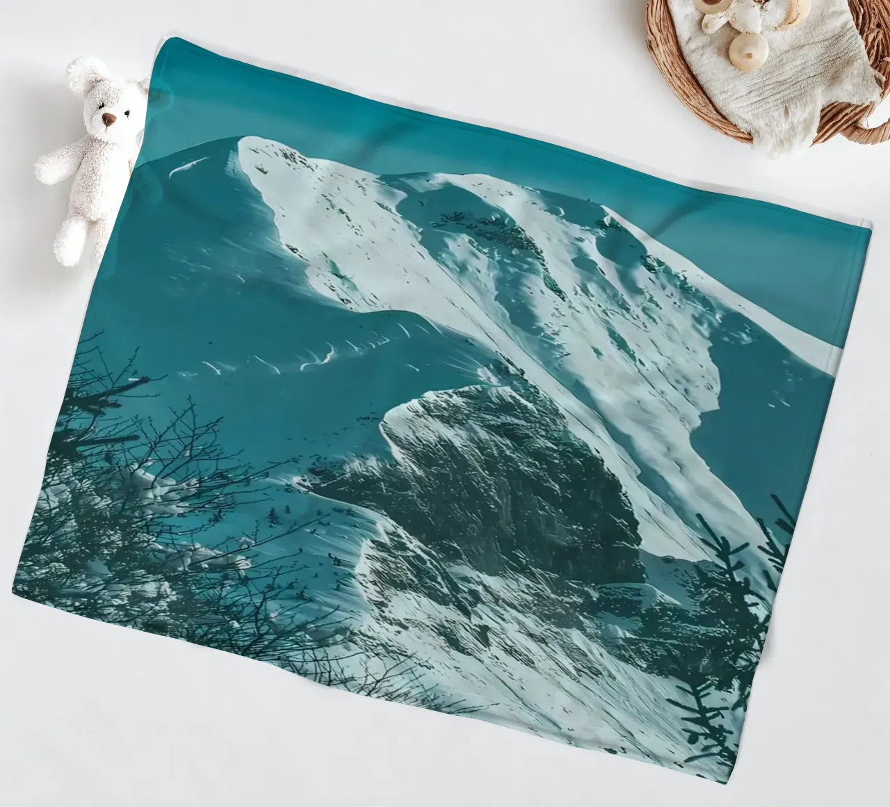 MONTAGNA DI NEVE coperta in pile da Matthew Katz