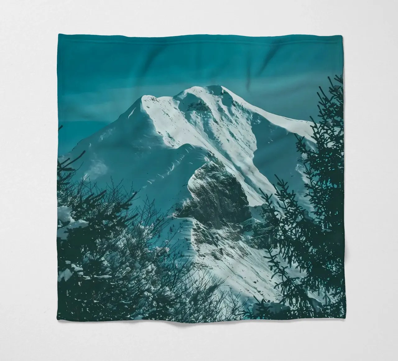 MONTAGNA DI NEVE coperta in pile da Matthew Katz