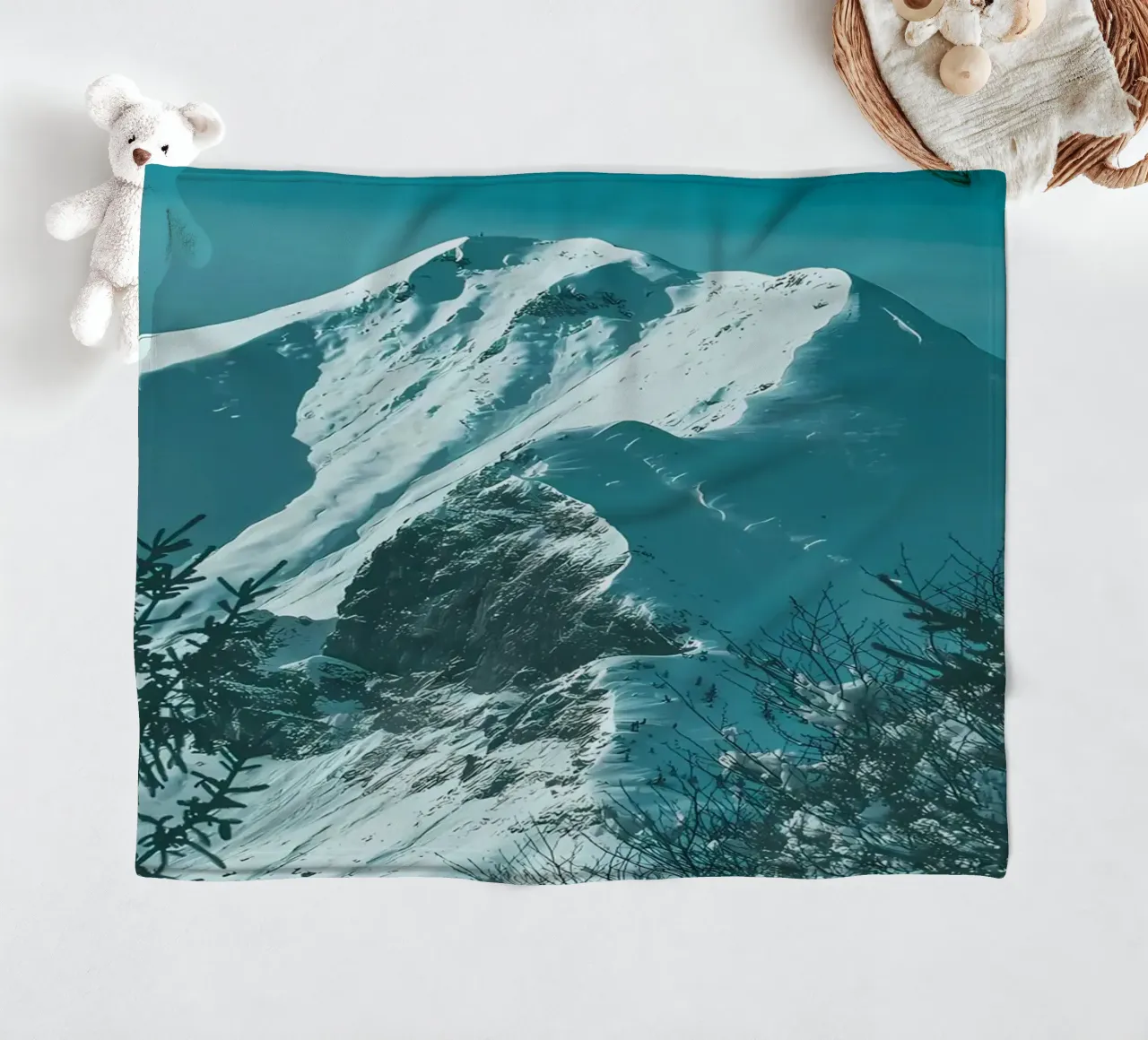 MONTAGNA DI NEVE coperta in pile da Matthew Katz