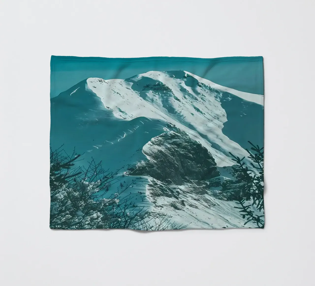 MONTAGNA DI NEVE coperta in pile da Matthew Katz