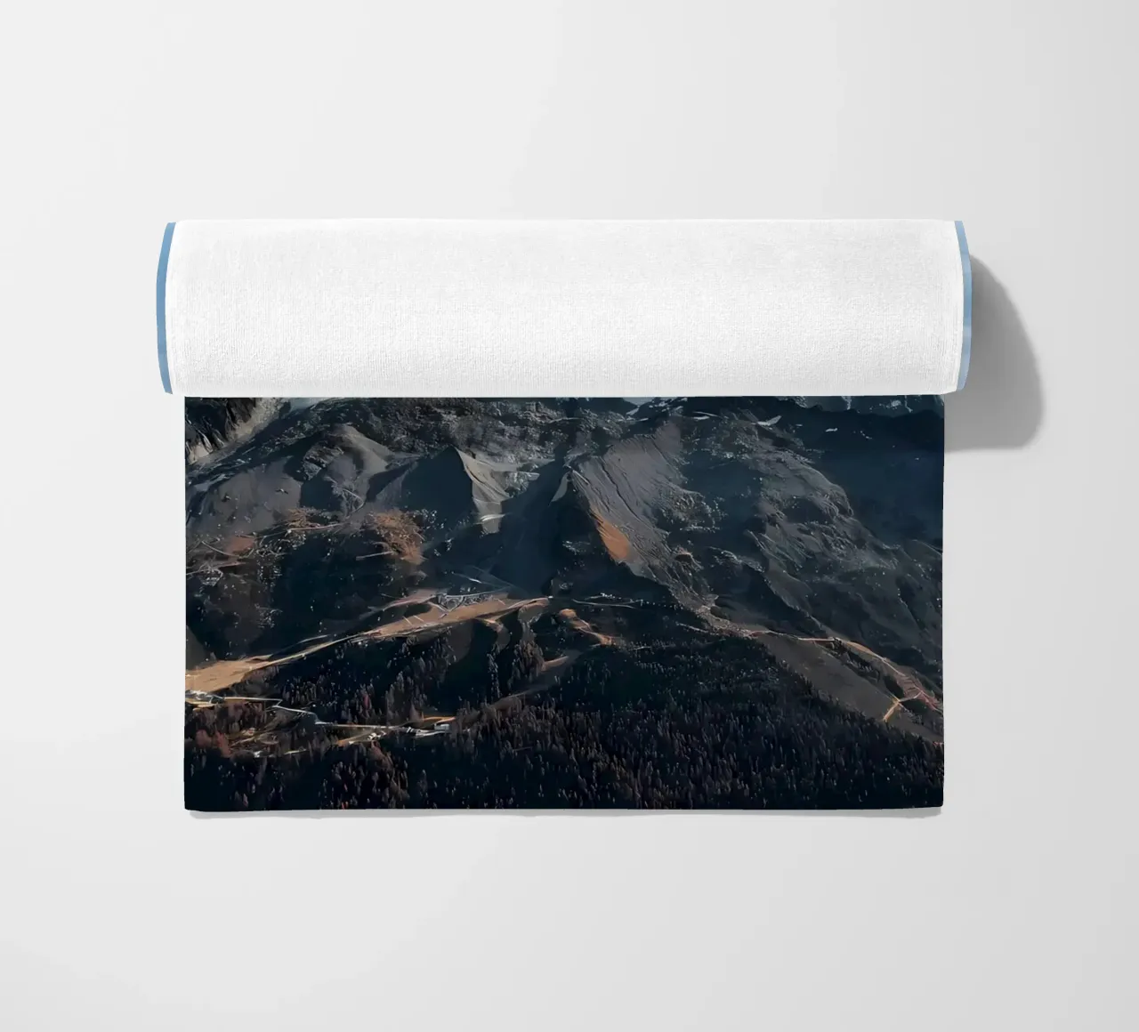 Picco innevato a Chamonix Mont-blanc telo mare da Matthew Katz