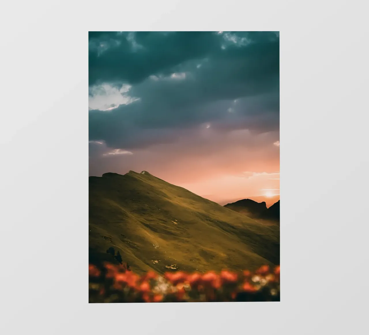 Tramonto sulle Alpi pellicola backlit da Matthew Katz
