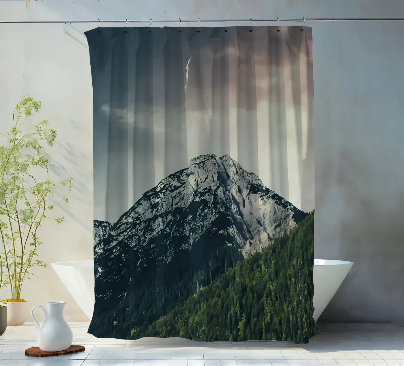 Montagna drammatica tenda da doccia da Matthew Katz