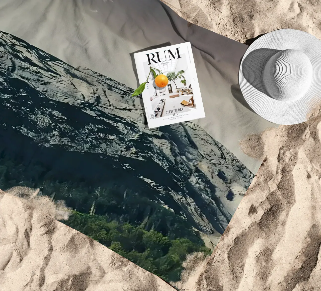 Dramatic Mountain serviette de plage de Matthew Katz