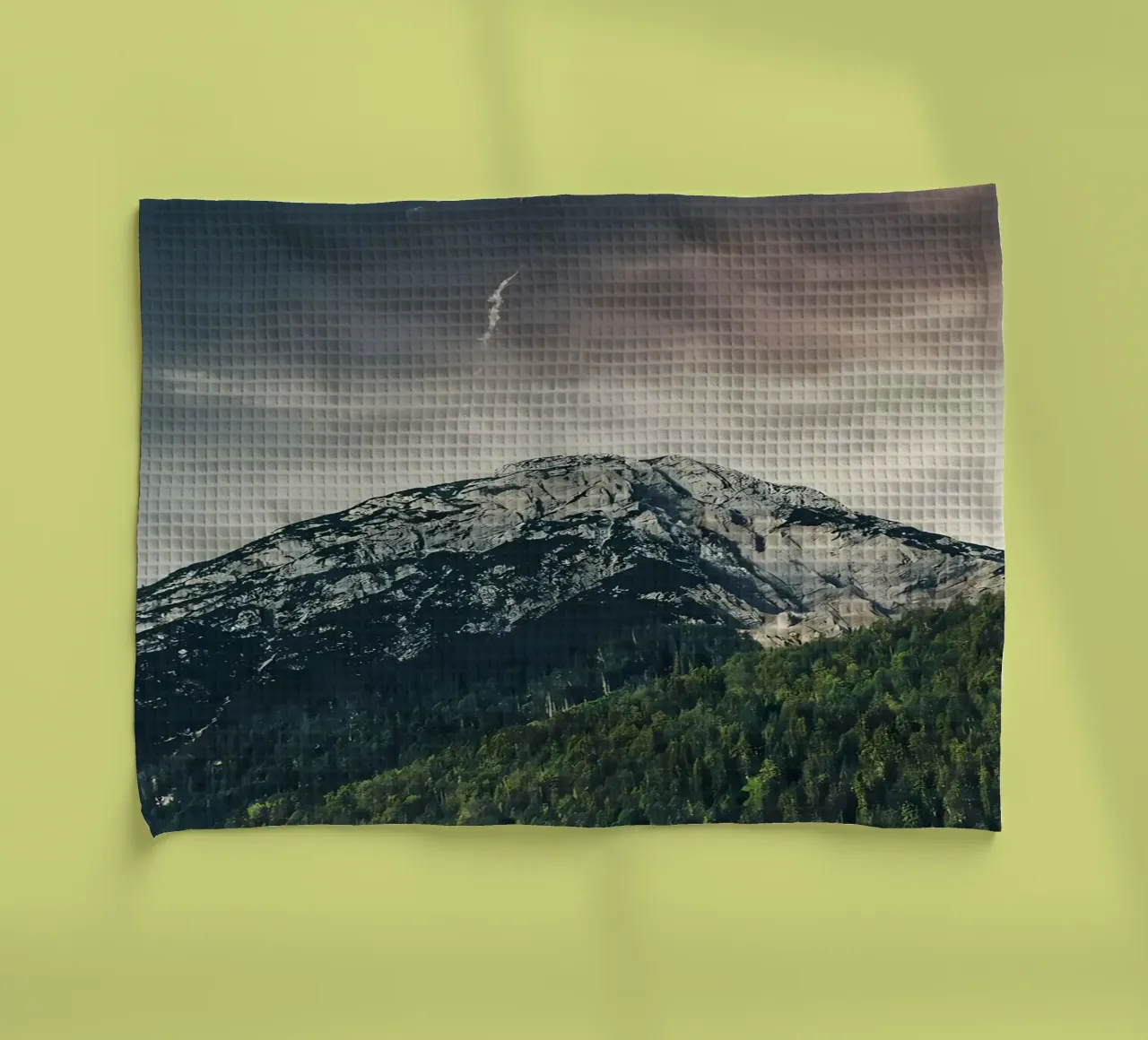 Montagne dramatique torchon de Matthew Katz