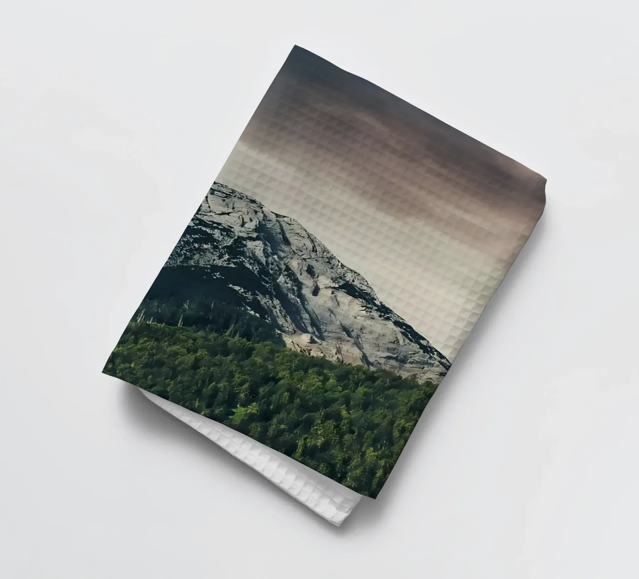 Montagne dramatique torchon de Matthew Katz