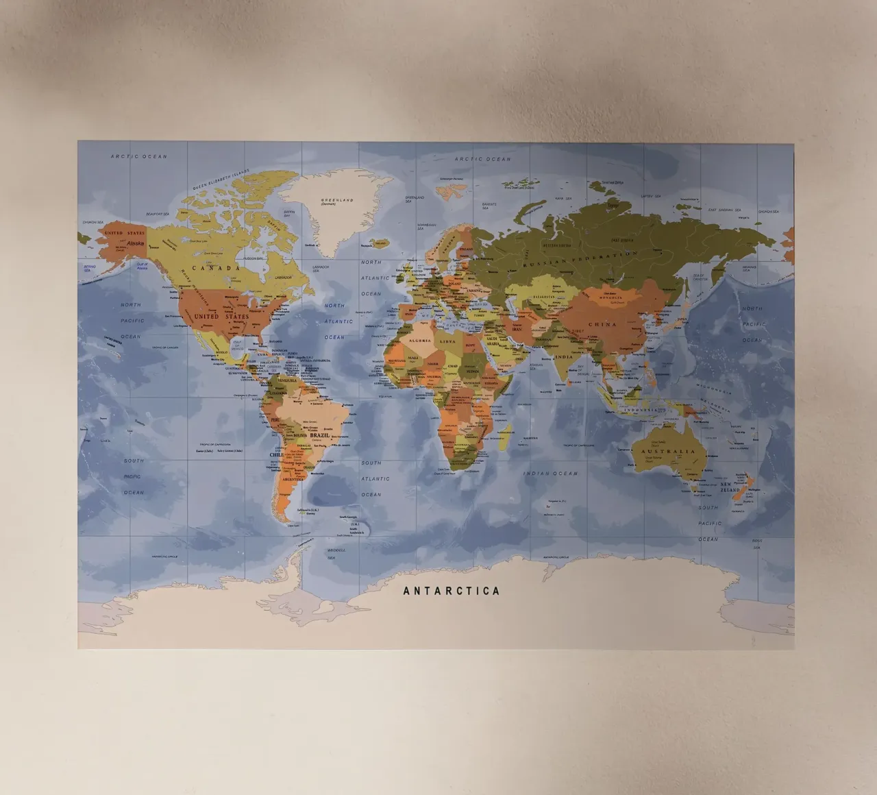 Mappa del mondo pellicola backlit da Aiden Garcia