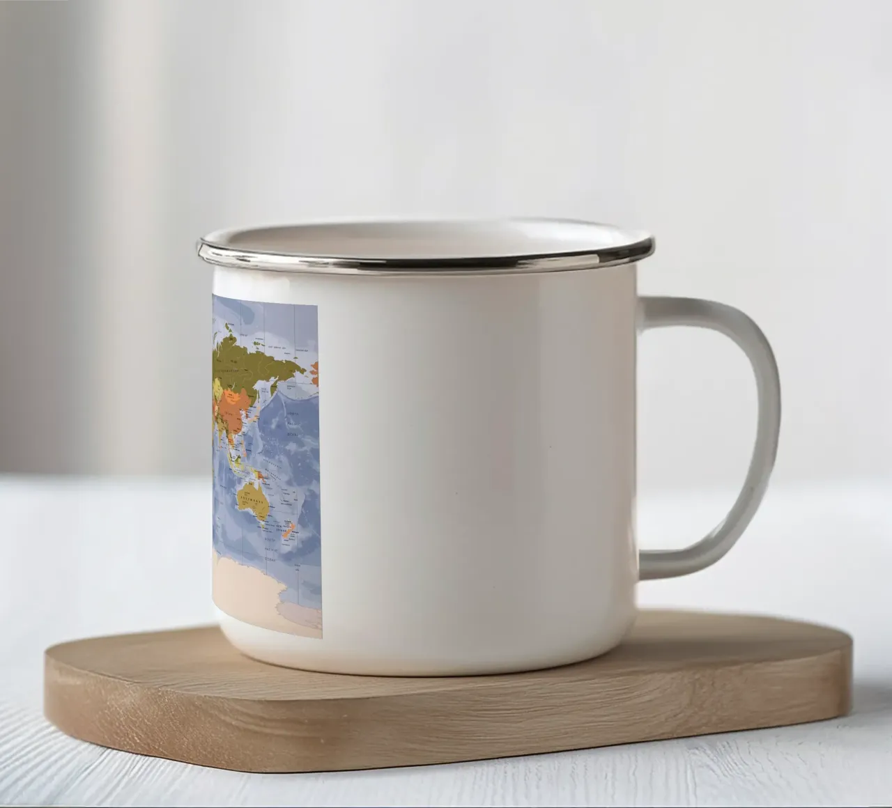 Mappa del mondo tazza in smalto da Aiden Garcia