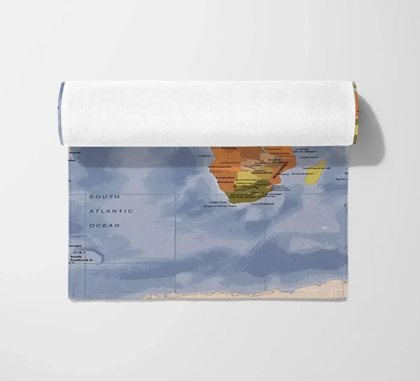 World map strandhanddoek van Aiden Garcia