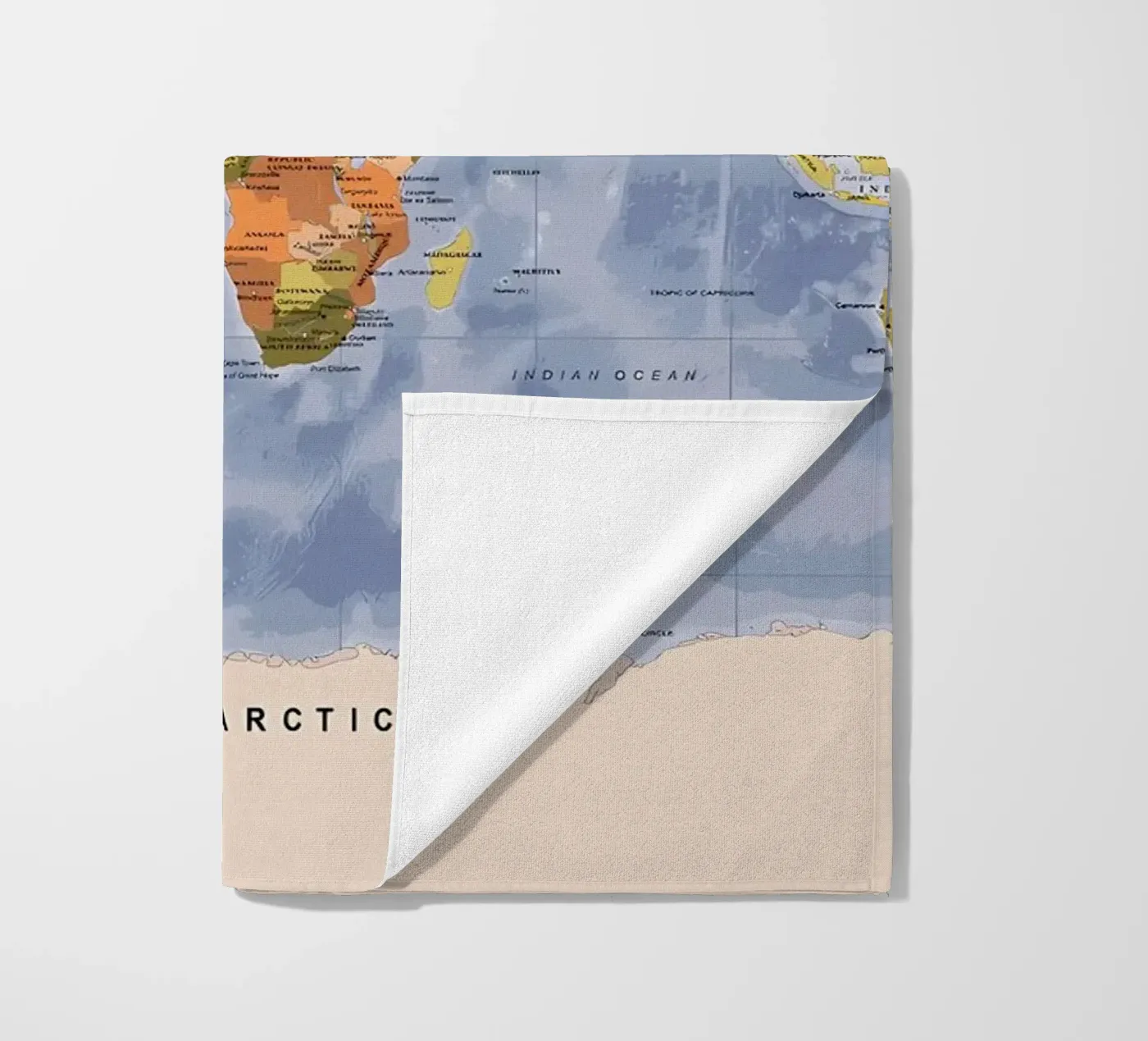 World map strandhanddoek van Aiden Garcia