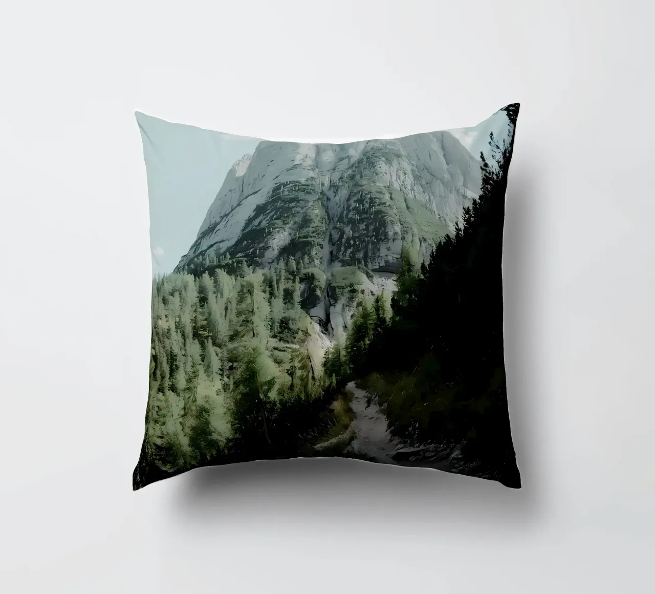 Sentiero di montagna cuscino da Matthew Katz