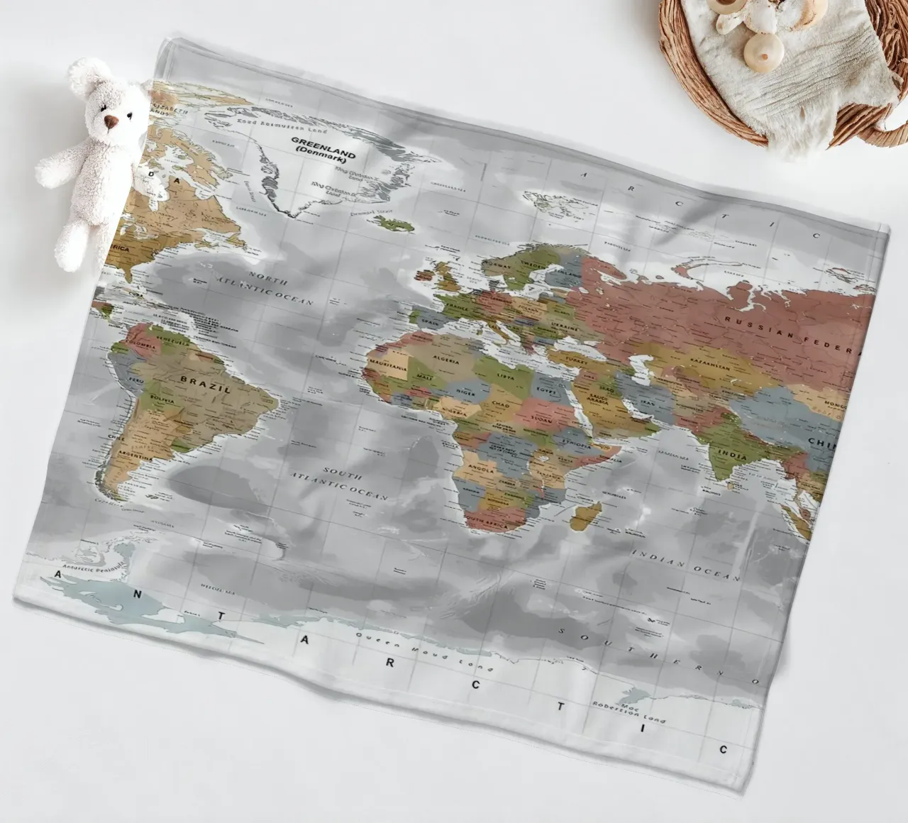 Mappa del mondo coperta in pile da Aiden Garcia