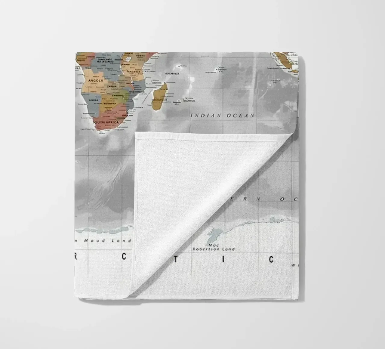 Wereldkaart strandhanddoek van Aiden Garcia