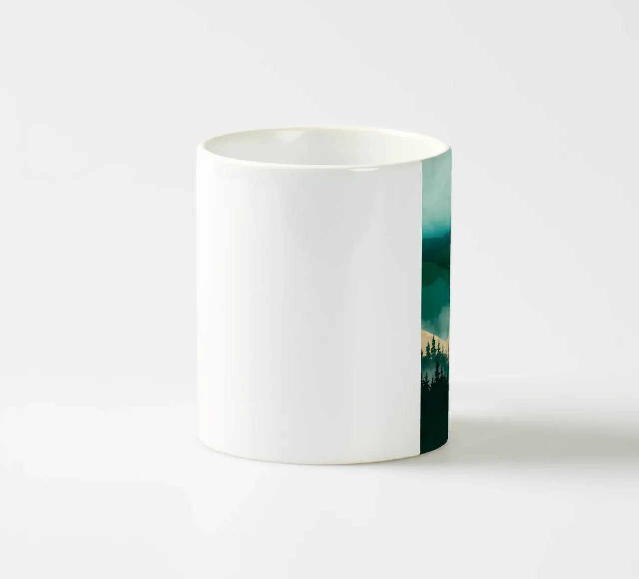 Nebbia della foresta estiva tazza in ceramica da Bartosz Powalka