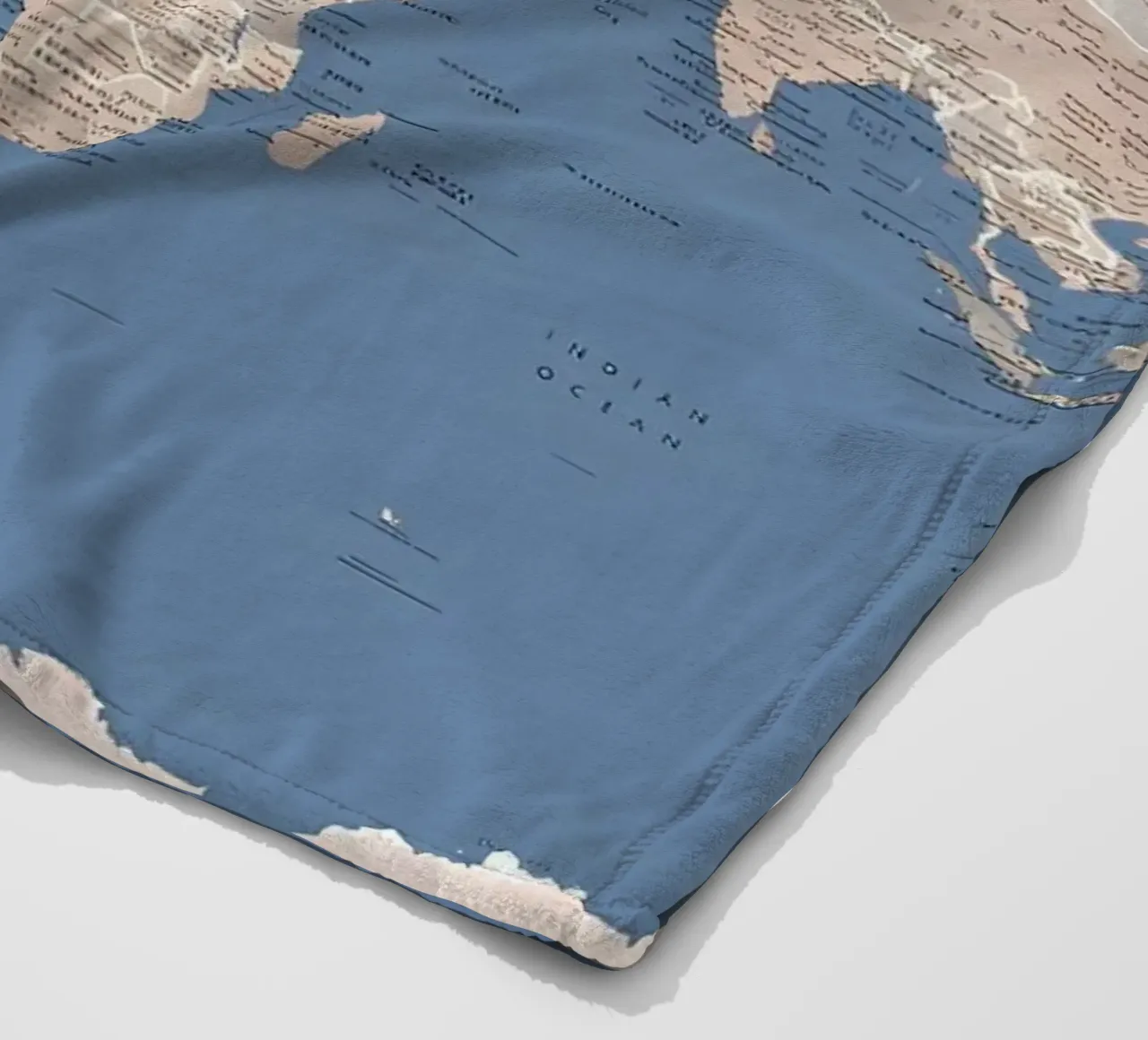 Nadeen mappa del mondo w città coperta in pile da Aiden Garcia