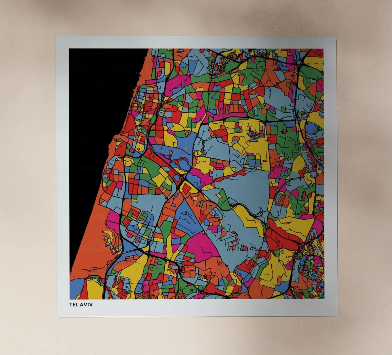 Tel Aviv pellicola backlit da The Cartography Collection