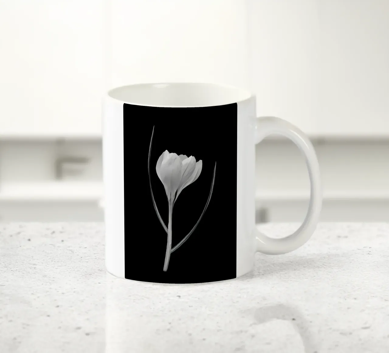 Croco in bianco e nero tazza in ceramica da Nicholas Campbell