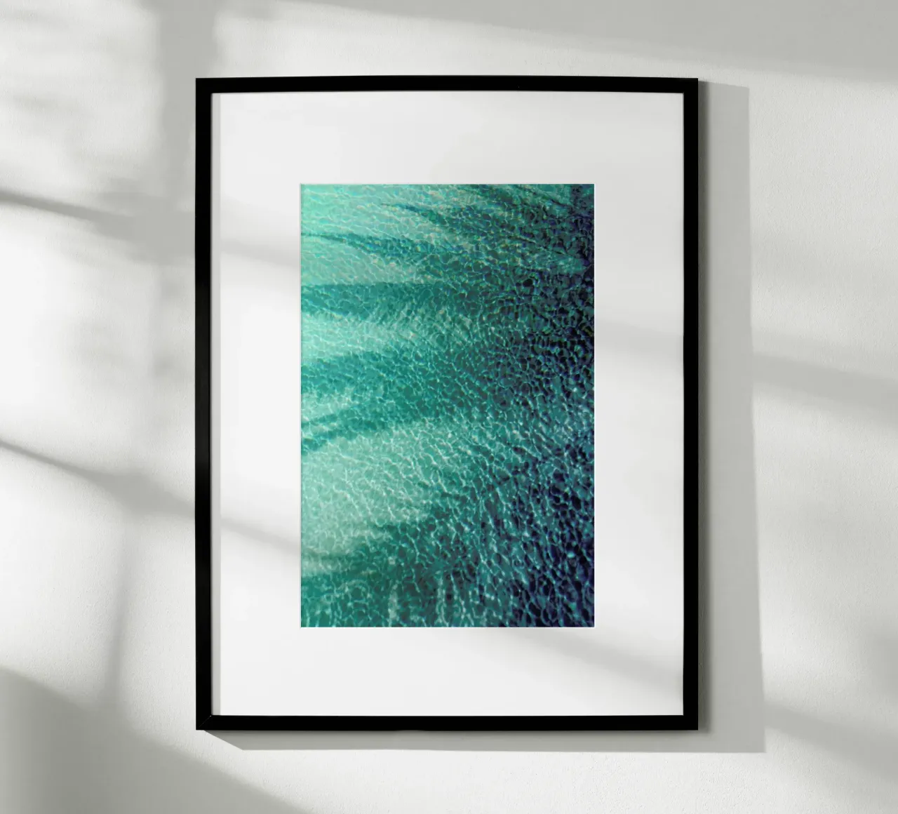 Crystalline Green poster con telaio in plastica da Angelo Cerantola