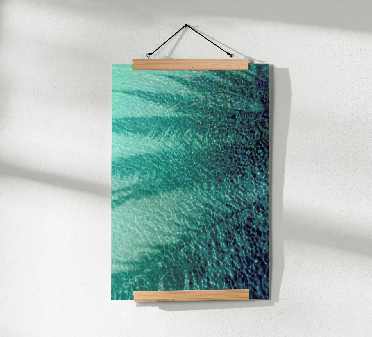 Crystalline Green poster con telaio in plastica da Angelo Cerantola