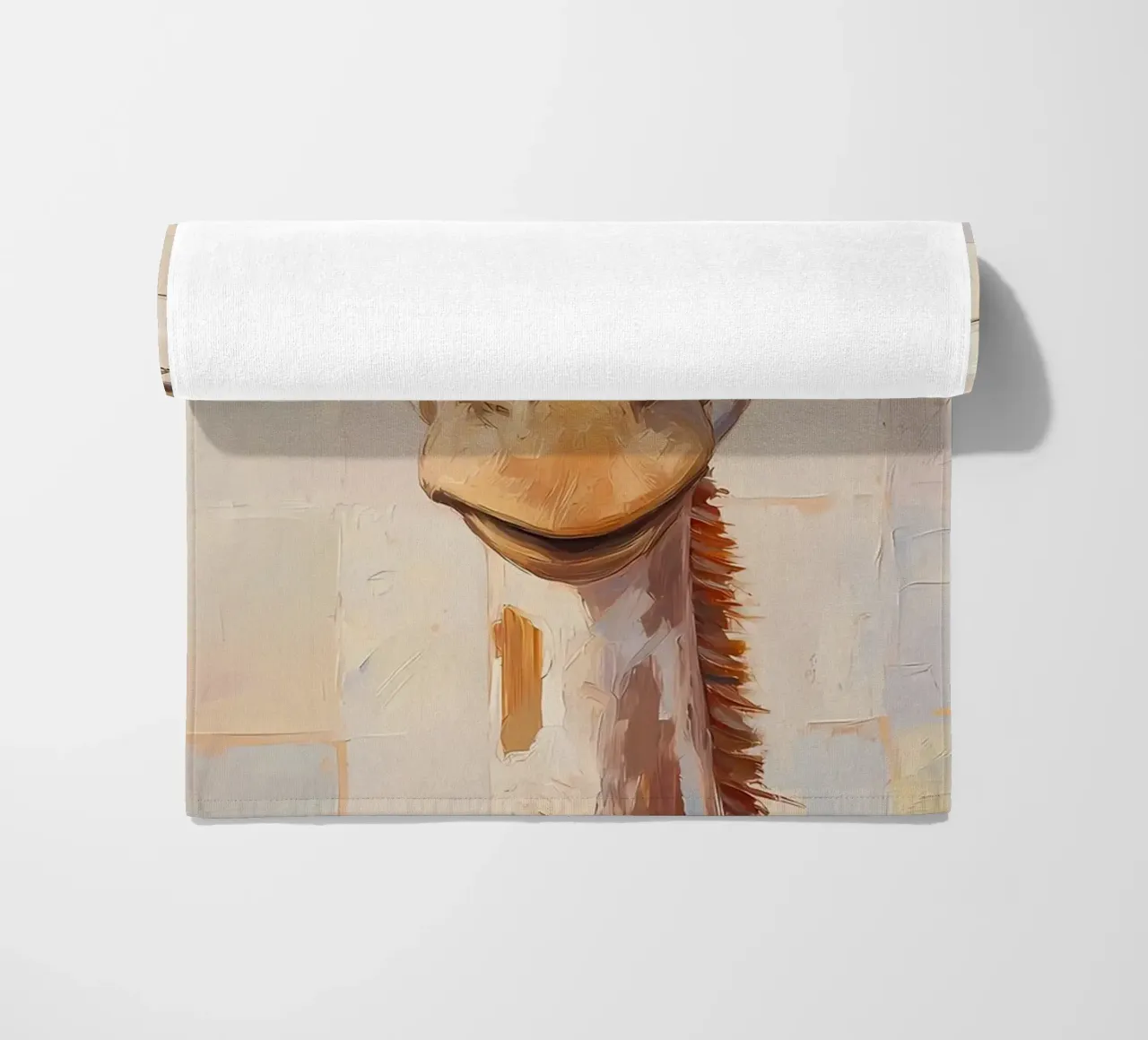 Giraffa con carta igienica telo mare da Adrian Patel