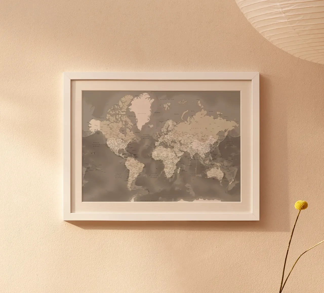 Mappa del mondo dettagliata di Davey poster con telaio in plastica da Aiden Garcia