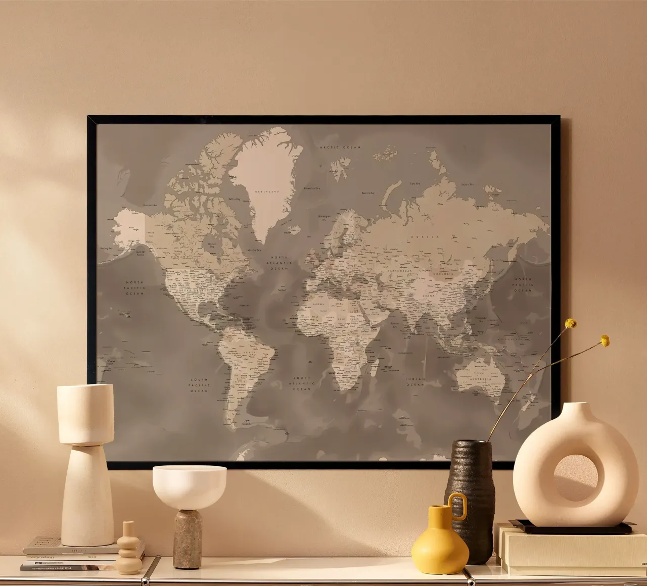 Mappa del mondo dettagliata di Davey poster con telaio in plastica da Aiden Garcia