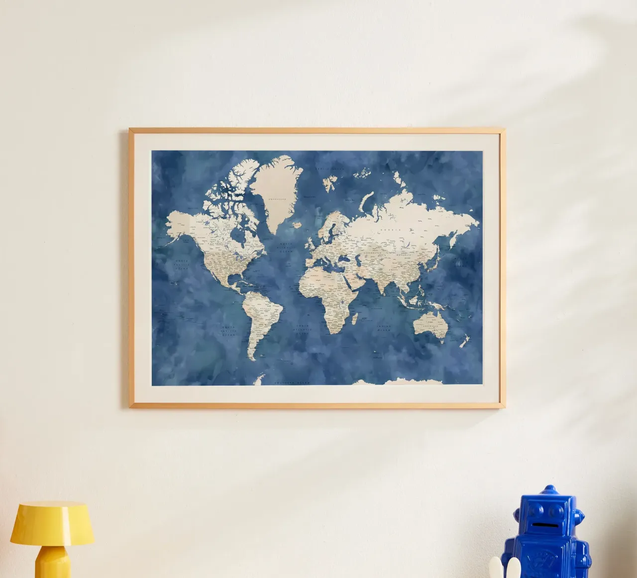 Mappa del mondo Sabeen poster con telaio in alluminio da Aiden Garcia