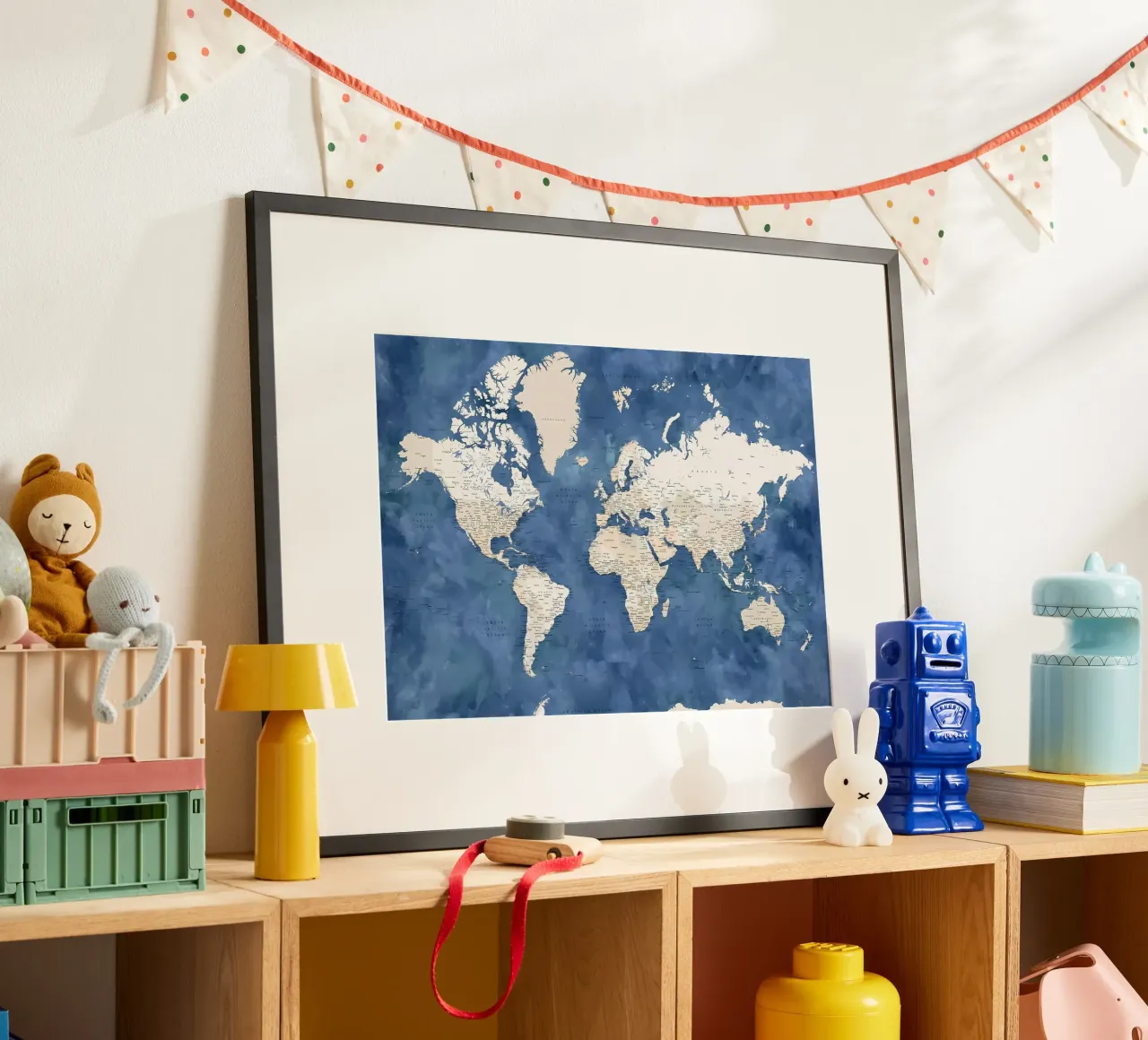 Mappa del mondo Sabeen poster con telaio in alluminio da Aiden Garcia