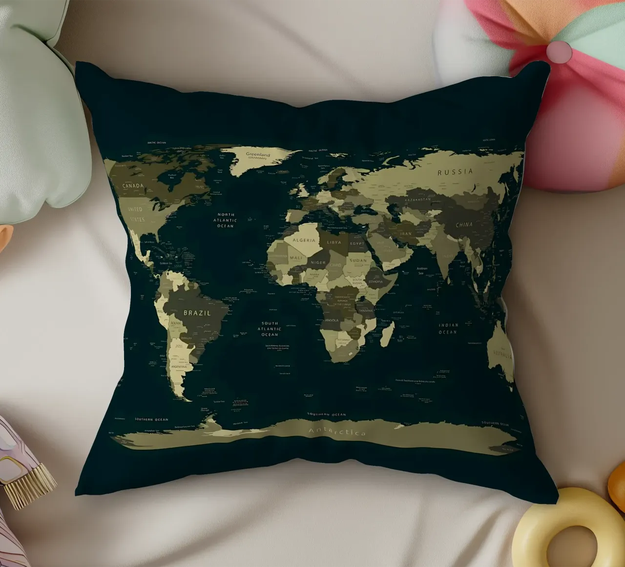Mappa del mondo dettagliata cuscino da Aiden Garcia