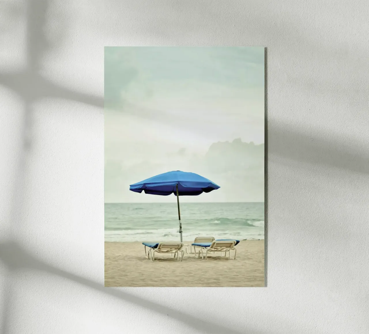 Three's a Crowd plexiglass da Cordula Schaefer