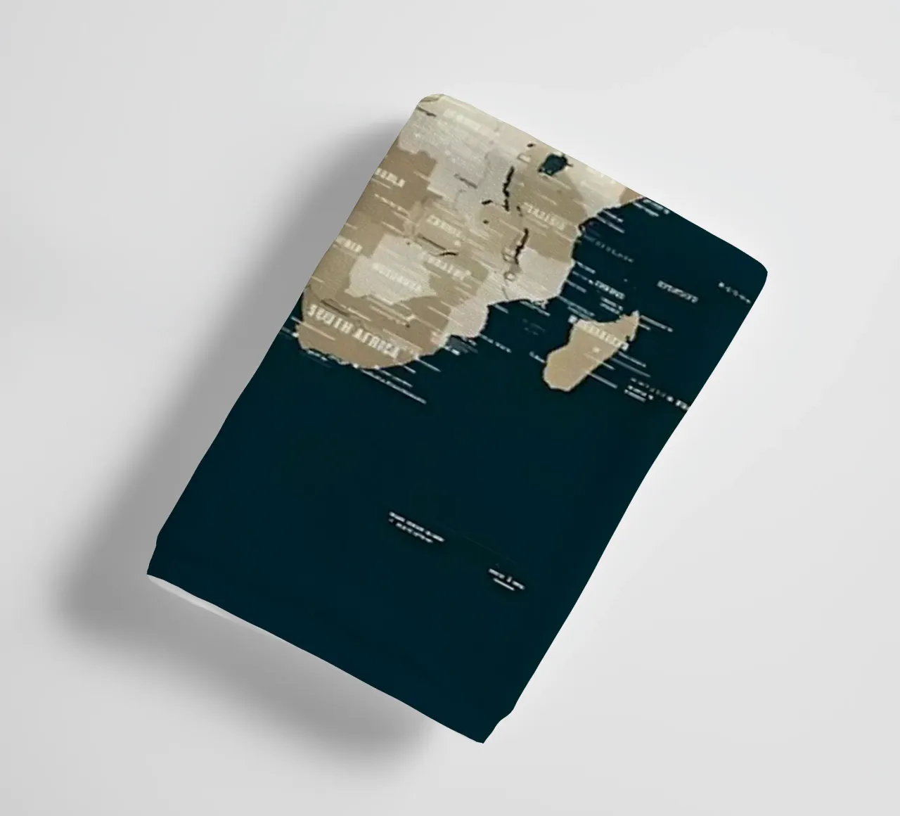 Mappa del mondo blu e marrone asciugamano da bagno da Aiden Garcia