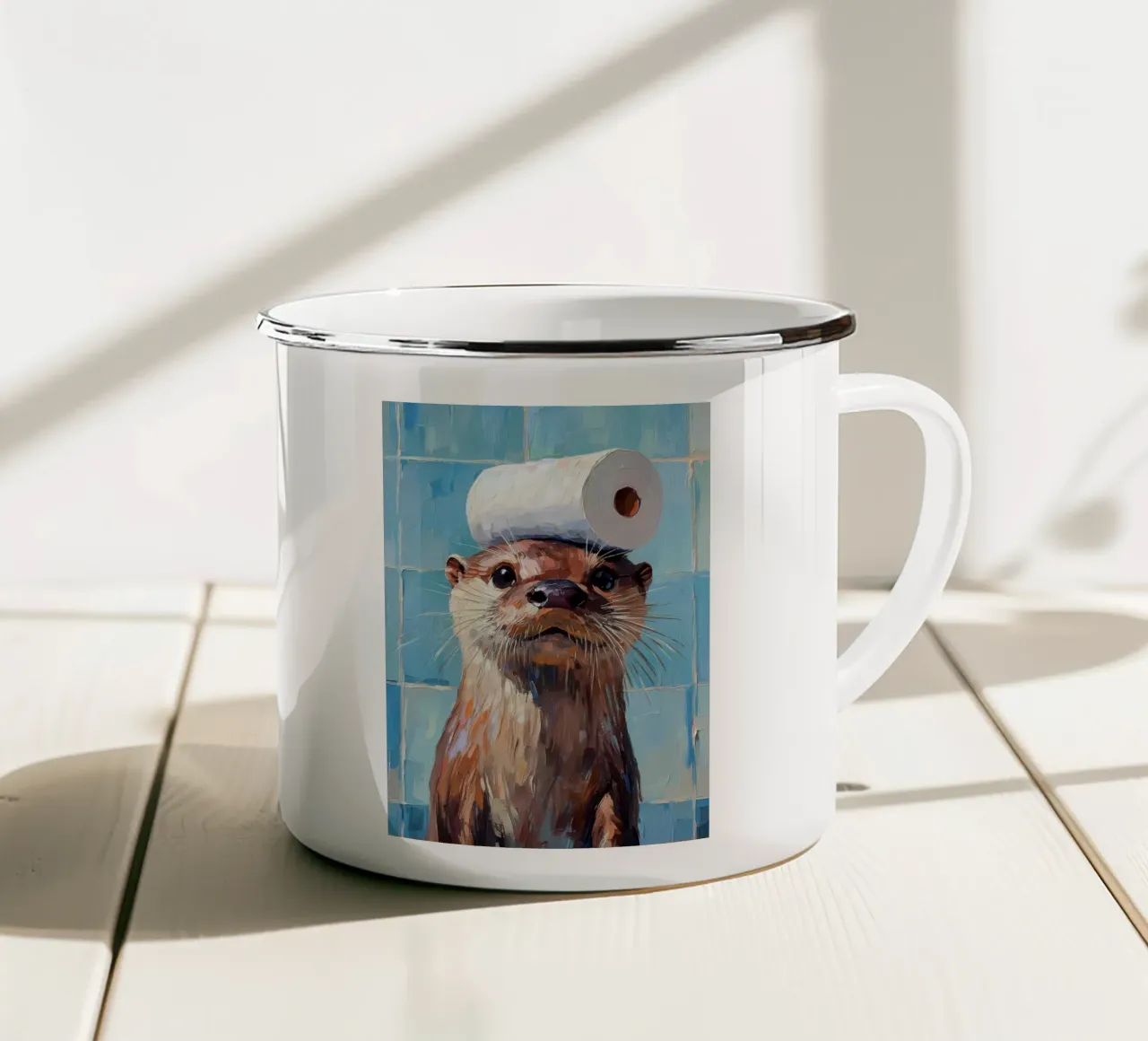Lontra con cappello di carta igienica tazza in smalto da Adrian Patel