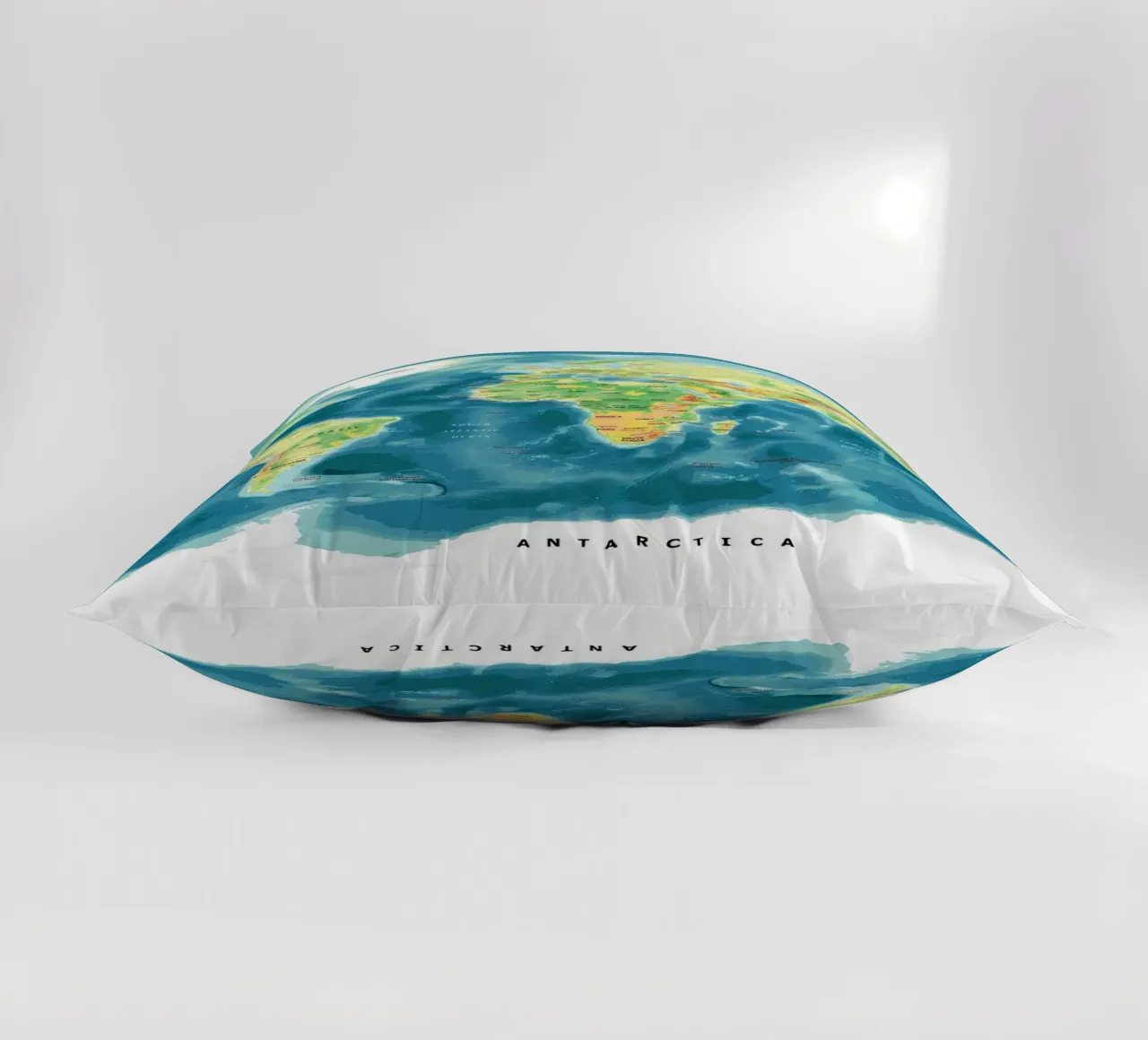 Mappa del mondo cuscino da Aiden Garcia