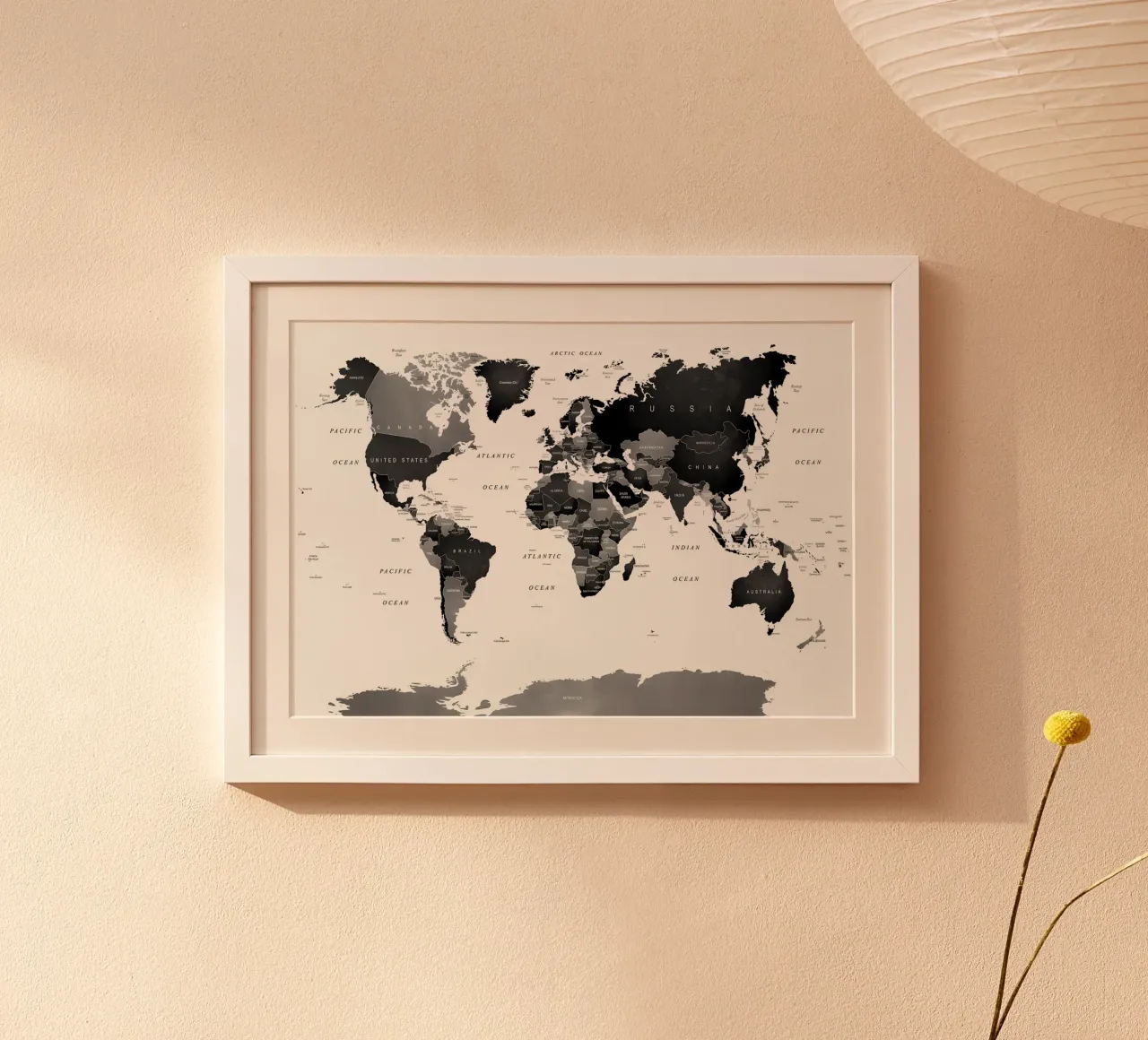 Mappa del mondo bianco nero poster con telaio in alluminio da Aiden Garcia