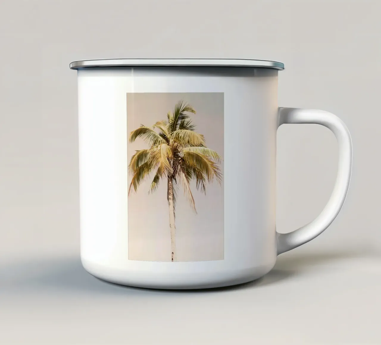 Palm Tree Beach Dream 2 tazza in smalto da Matthew Katz