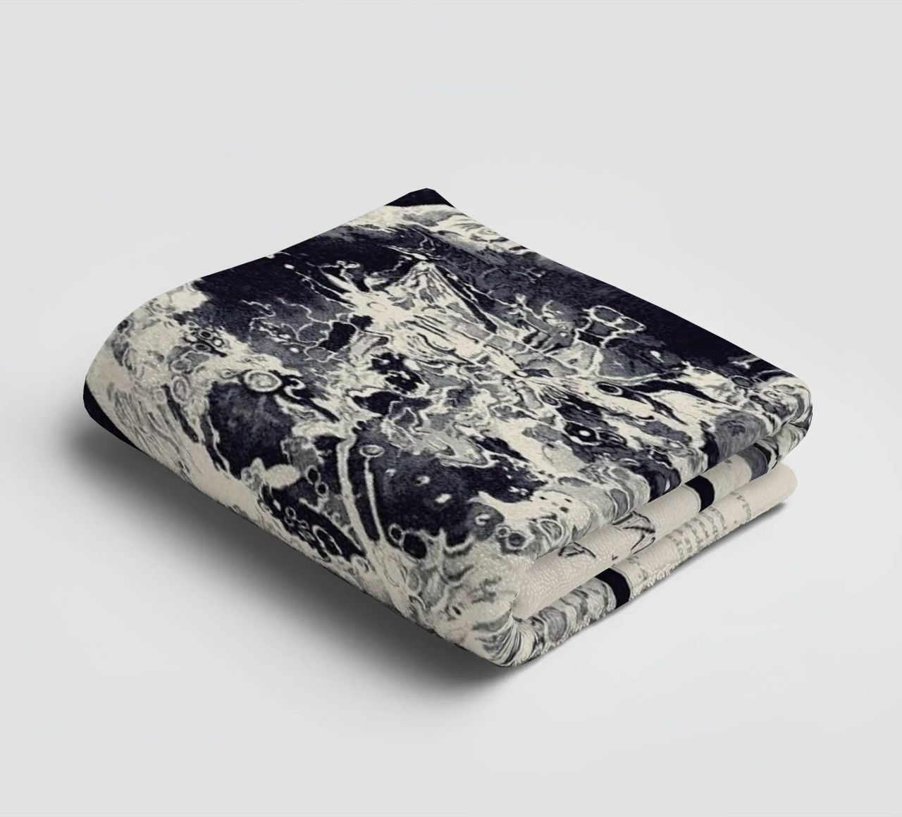 Telescopic Appearance Of The Moon serviette de bain de Astër