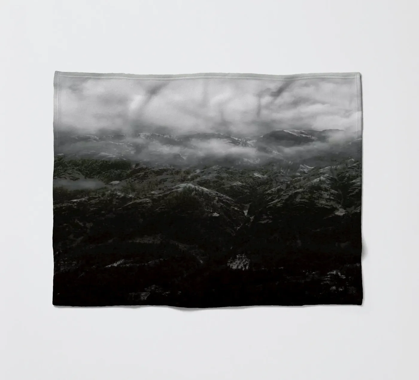 Isolated Fleecedecke von Picture On The Fridge