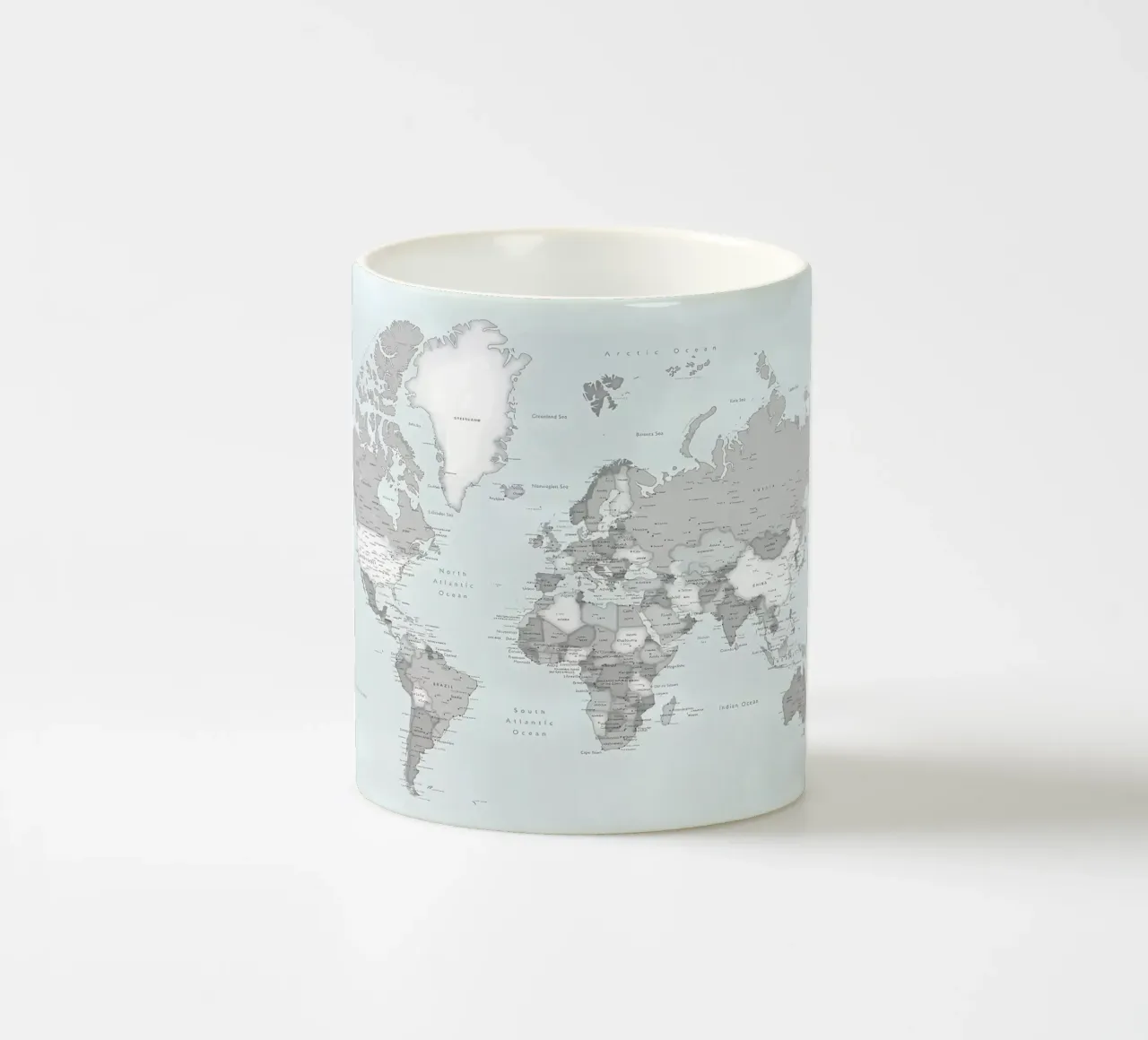 Mappa del mondo dettagliata Darryl tazza in ceramica da Aiden Garcia