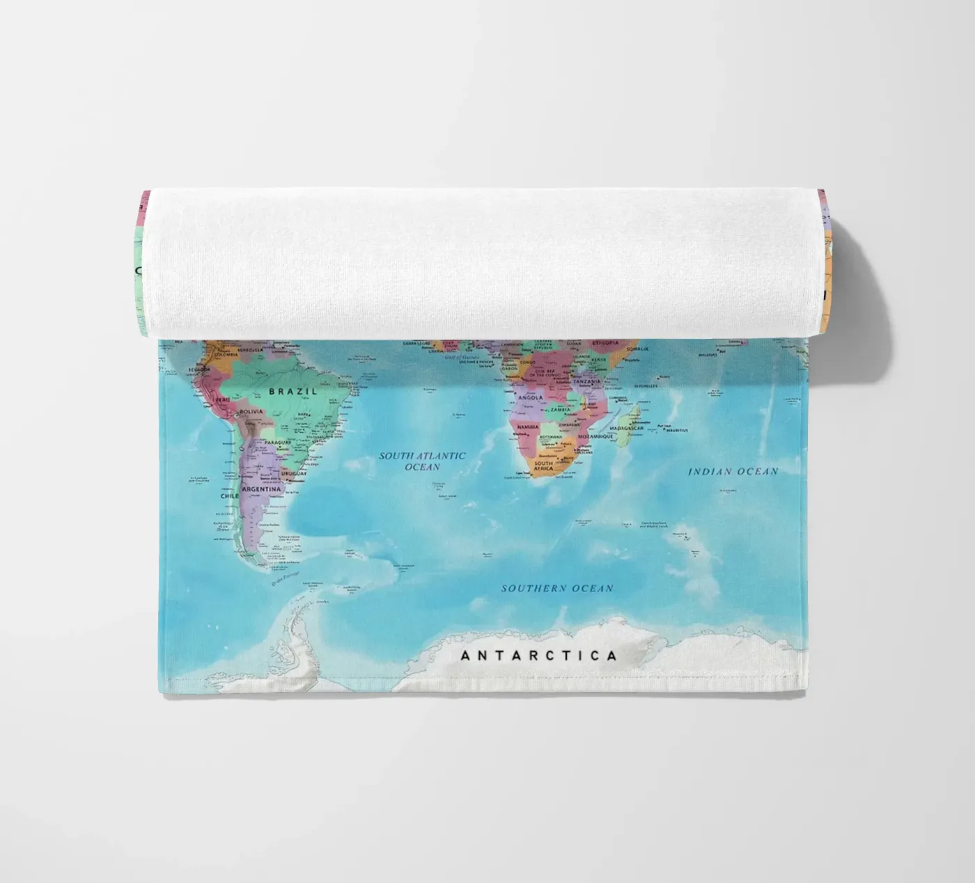 World map strandhanddoek van Aiden Garcia