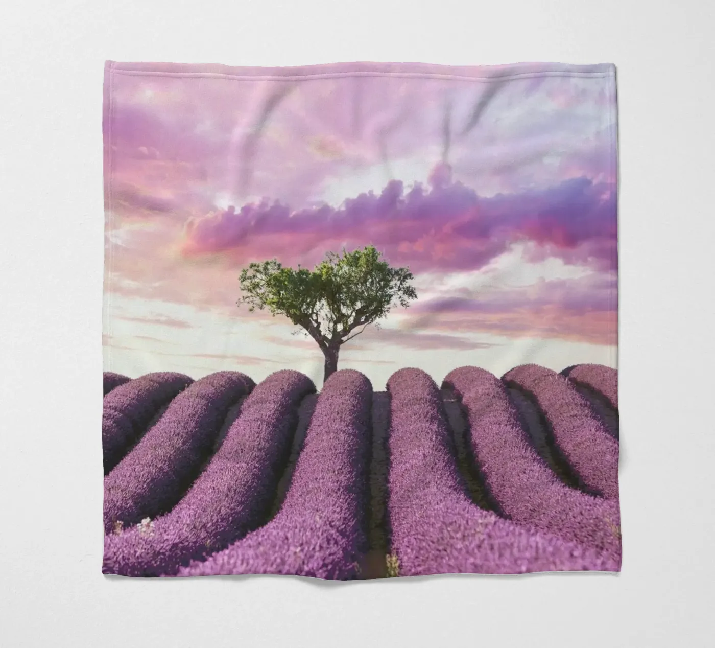 Lavender Fields Fleecedecke von Magdalena Martin Photography