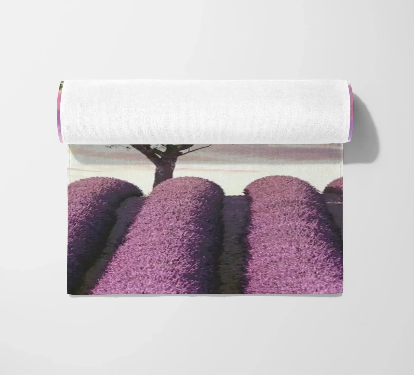 Lavender Fields serviette de plage de Magdalena Martin Photography