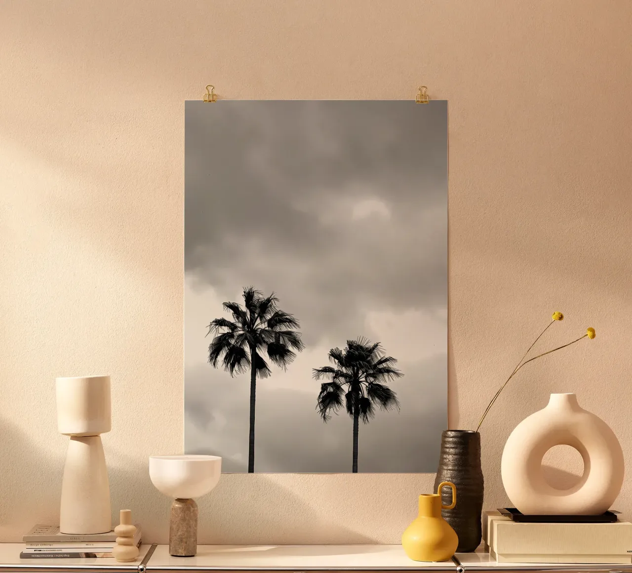 Sagome di palme poster con telaio in alluminio da Matthew Katz