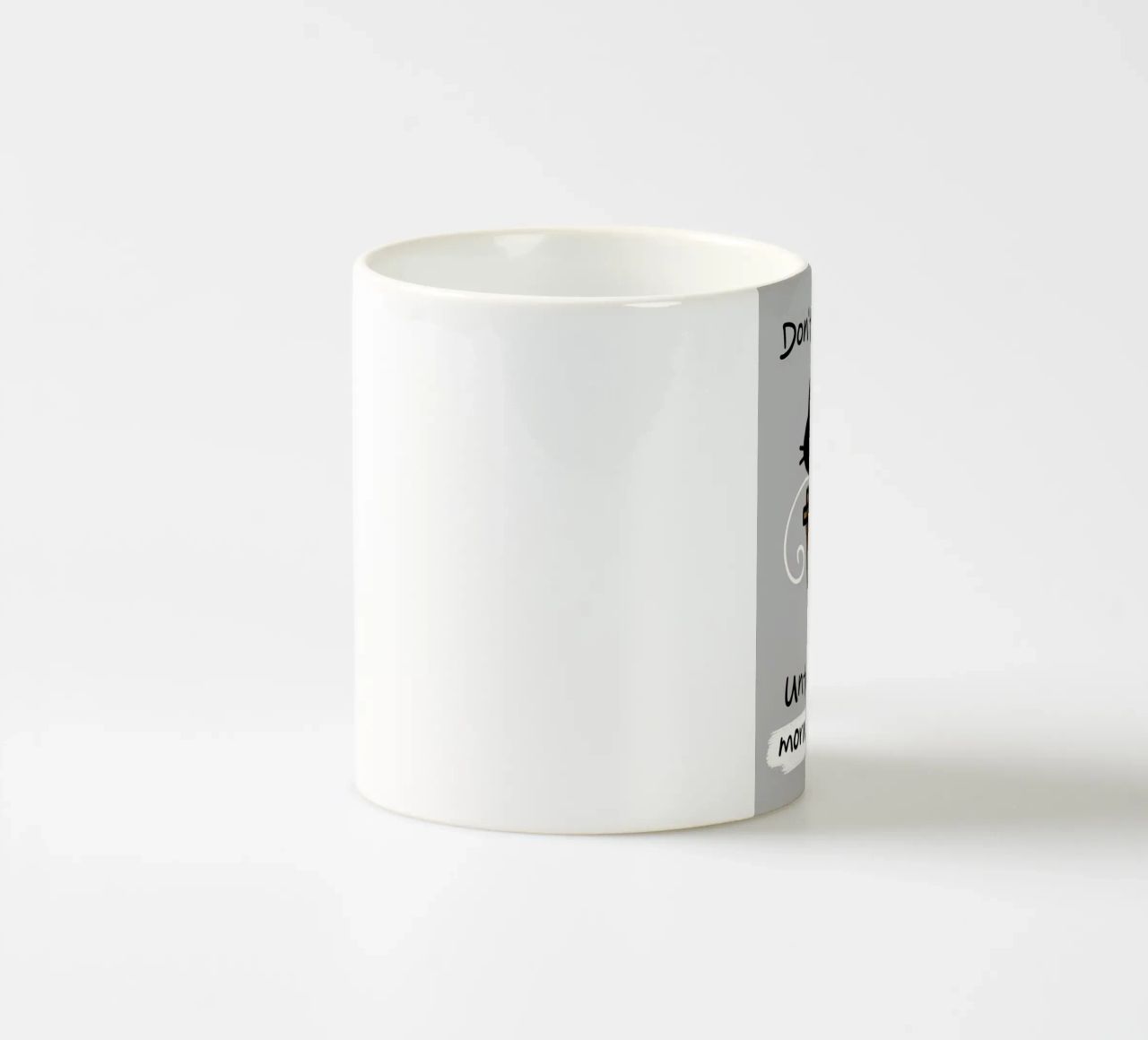 Non parlare prima del caffè tazza in ceramica da Bartosz Powalka