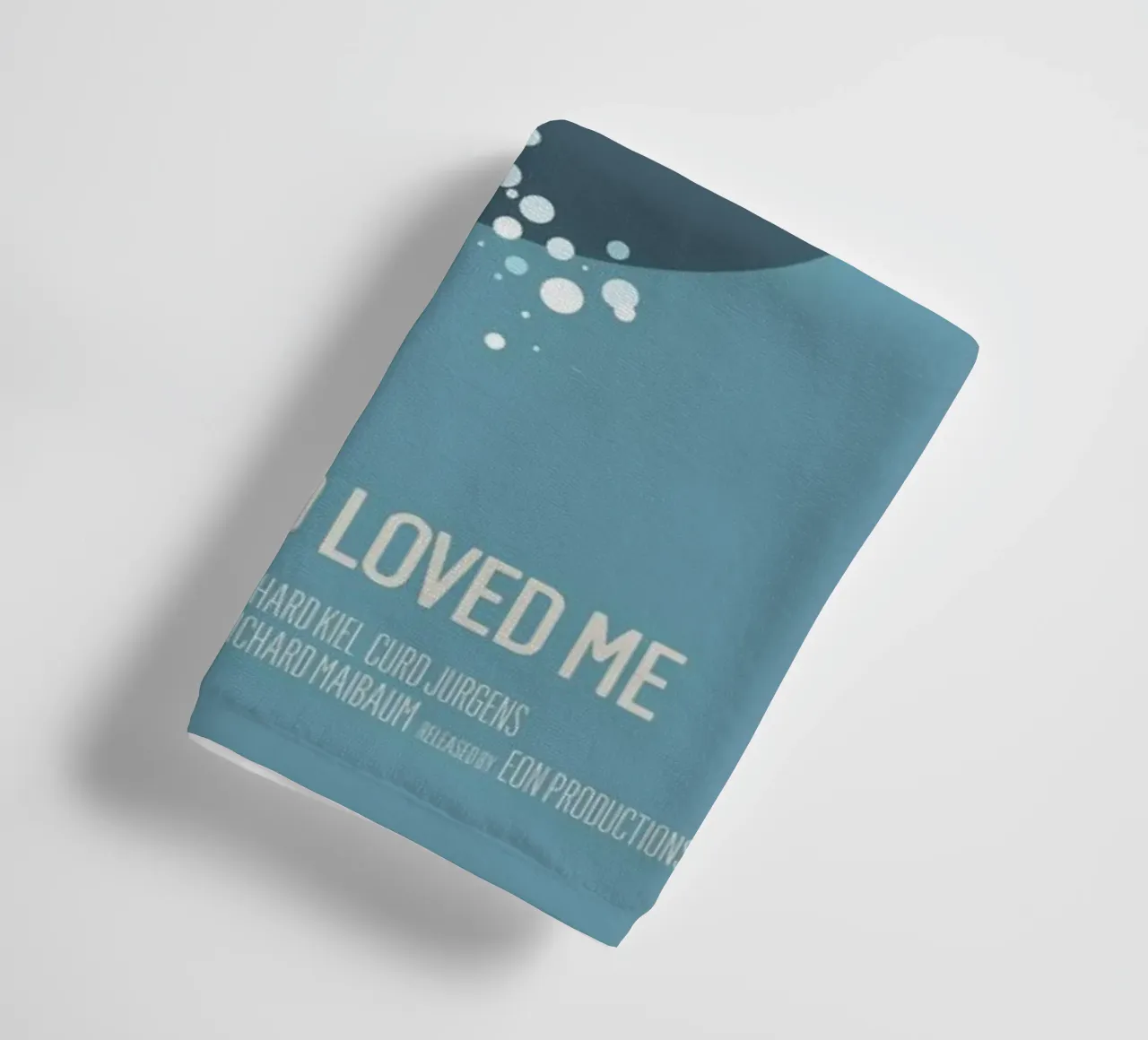 The Spy Who Loved Me Handtuch von Bruno Morphet