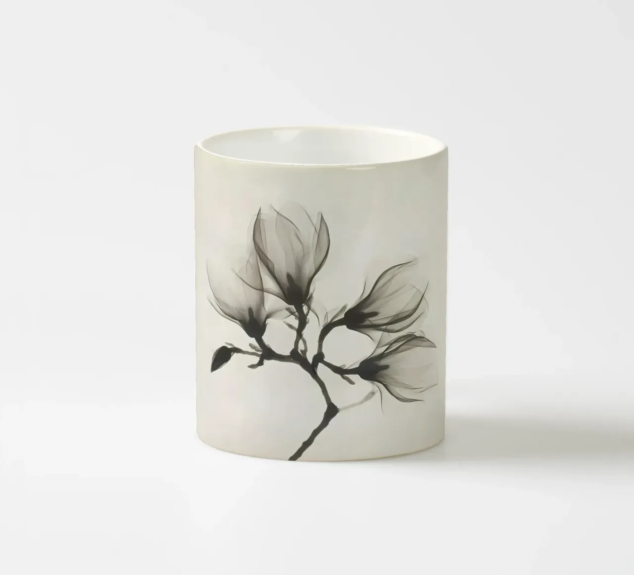 Magnolia Branch tazza in ceramica da Nicholas Campbell
