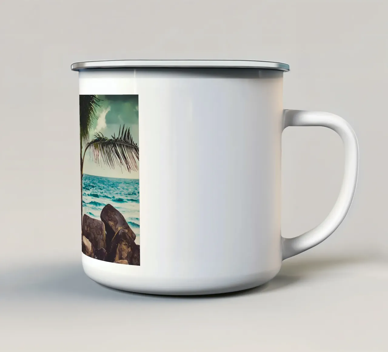 Palma tazza in smalto da Matthew Katz