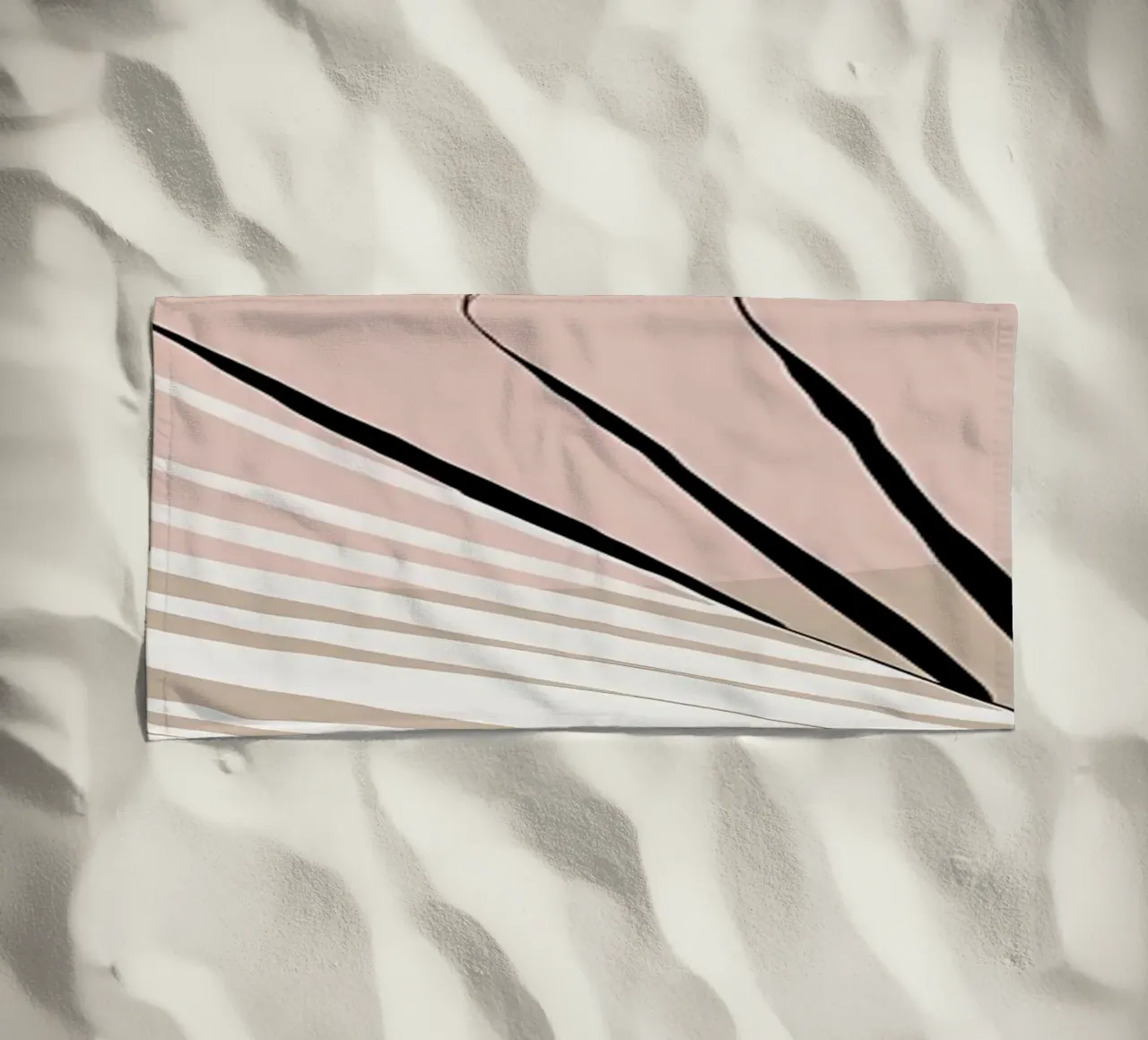 Minimo Yin Yang Palm 1 telo mare da Aiden Garcia