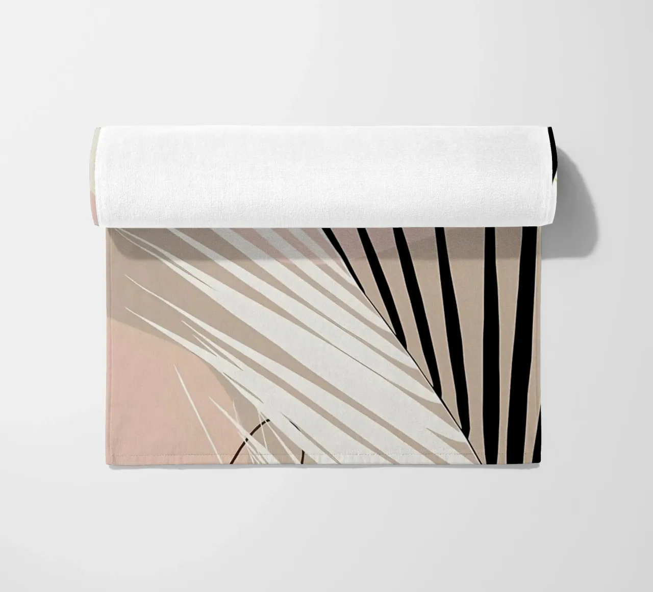 Minimo Yin Yang Palm 1 telo mare da Aiden Garcia