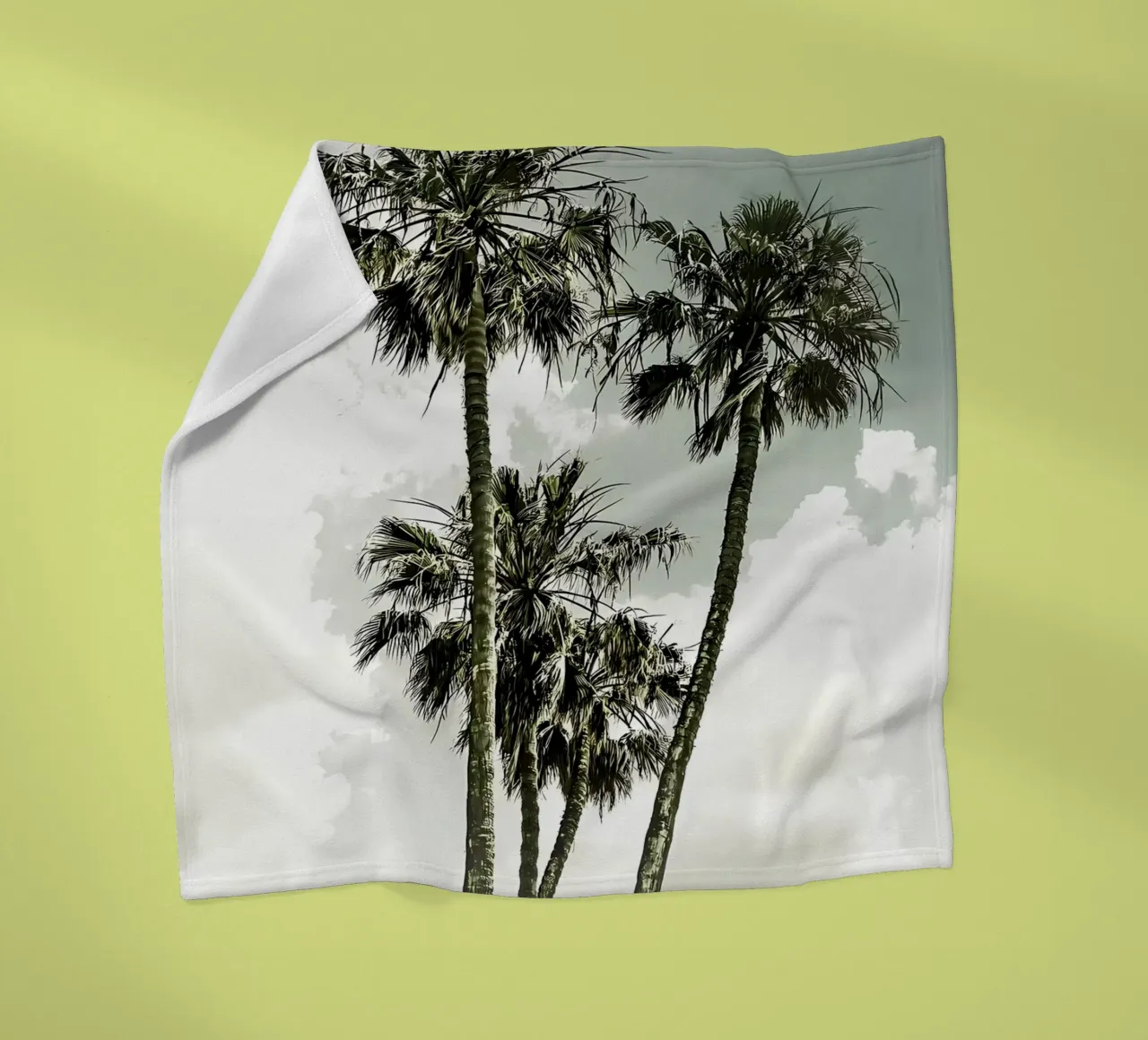 Palme d'epoca coperta in pile da Matthew Katz