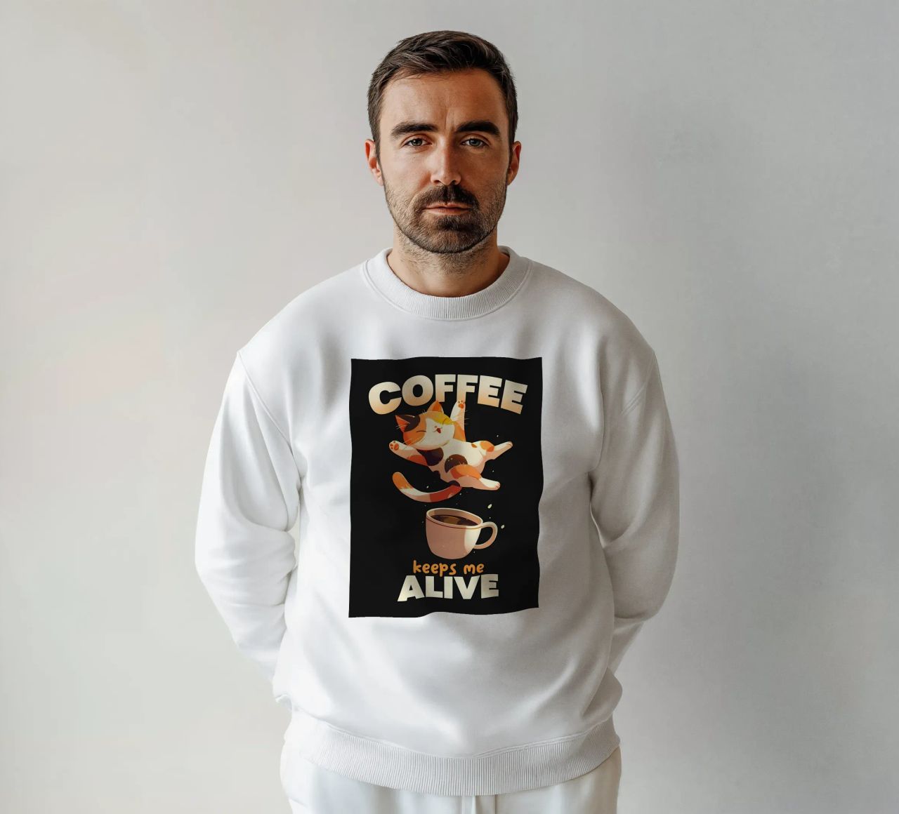 Il caffè mi tiene in vita Cat felpa da Bartosz Powalka